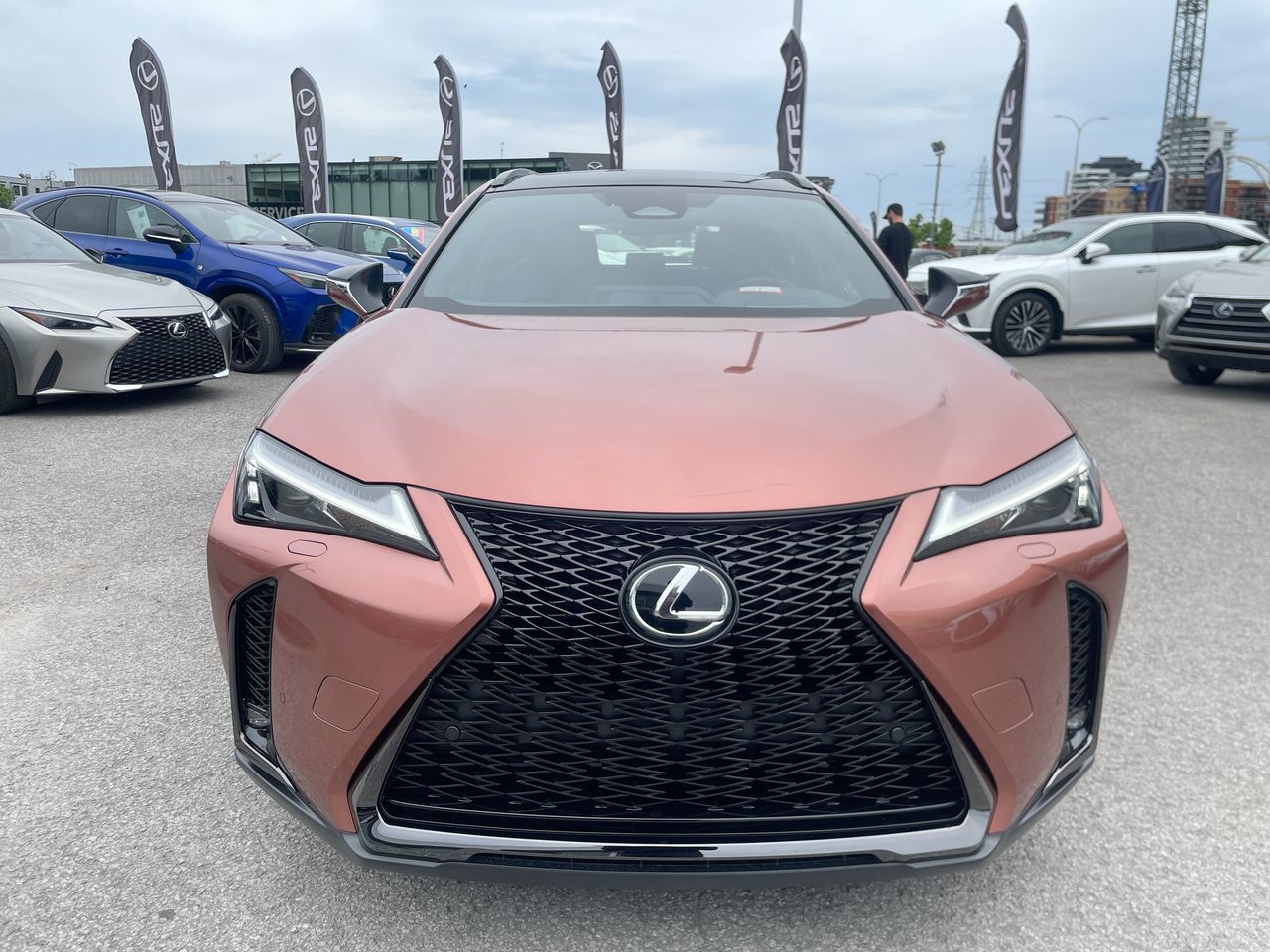 2025 Lexus UX in Laval, Quebec
