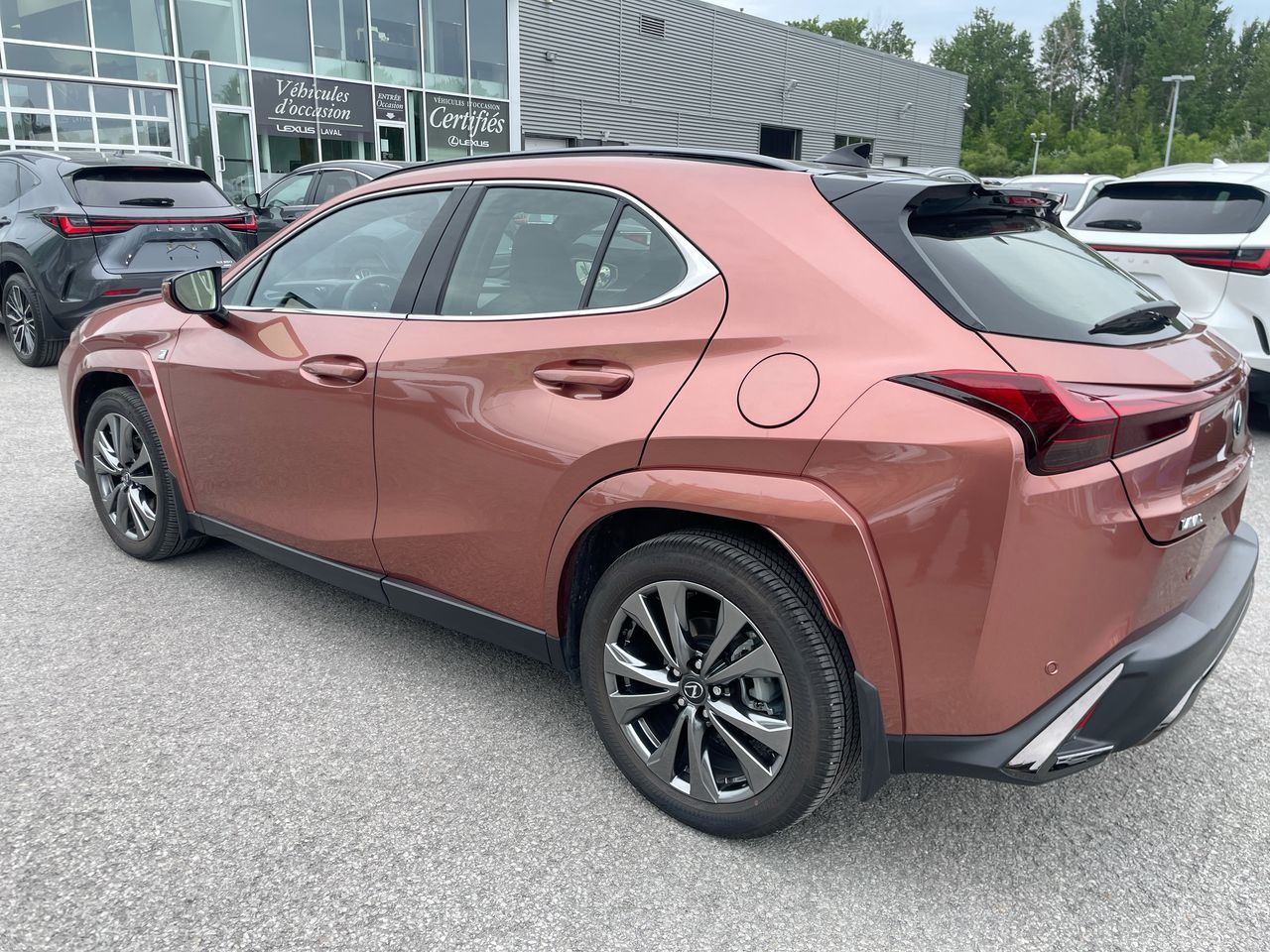 2025 Lexus UX in Laval, Quebec