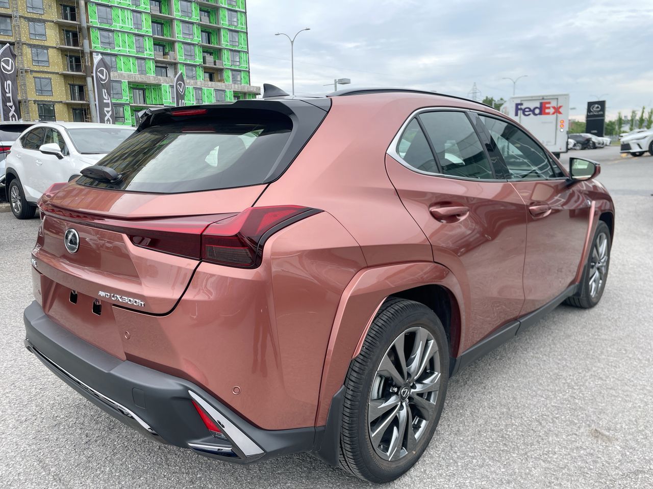 2025 Lexus UX in Laval, Quebec