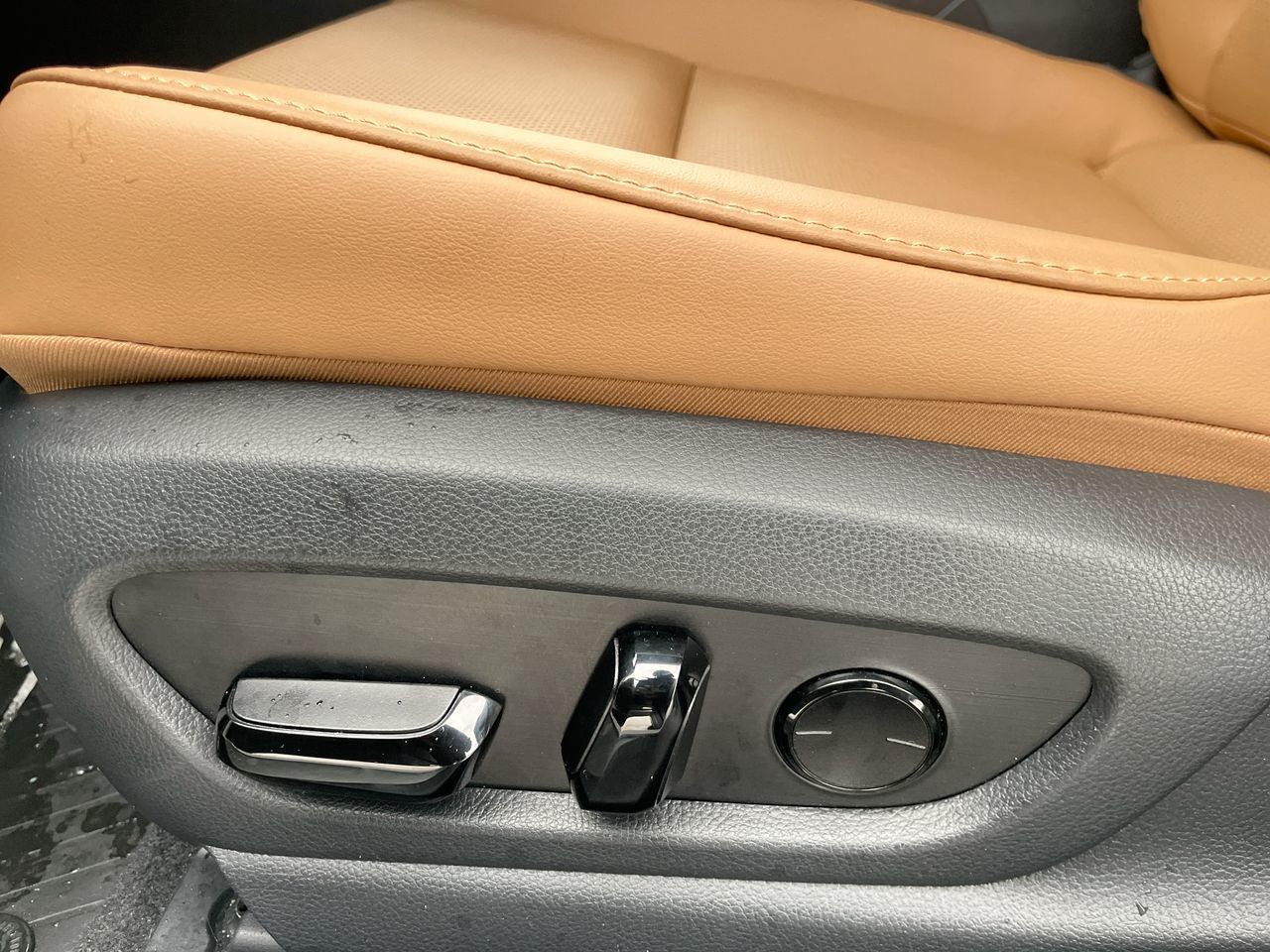 Lexus UX  2025 à Laval, Québec