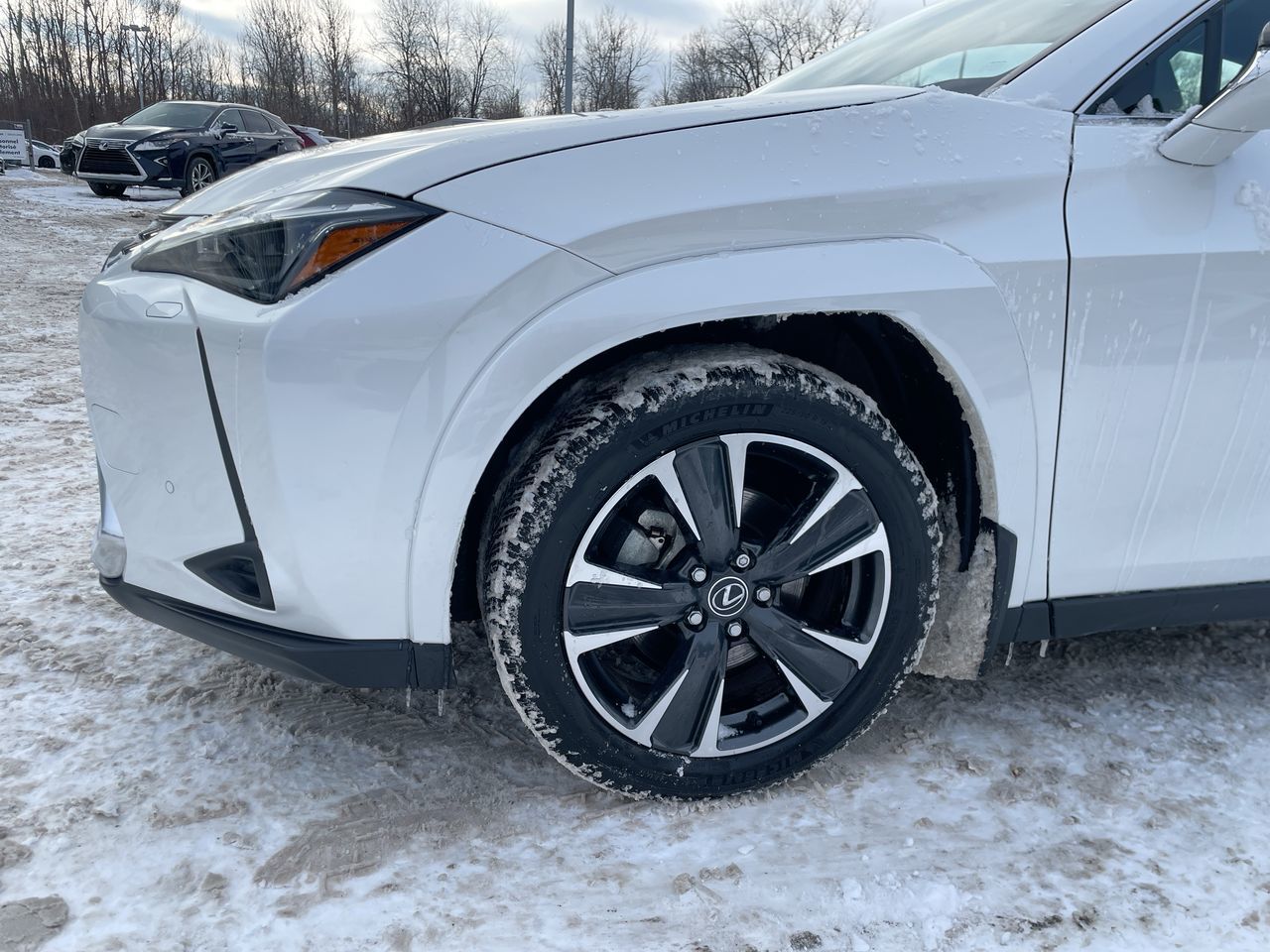 2025 Lexus UX in Laval, Quebec