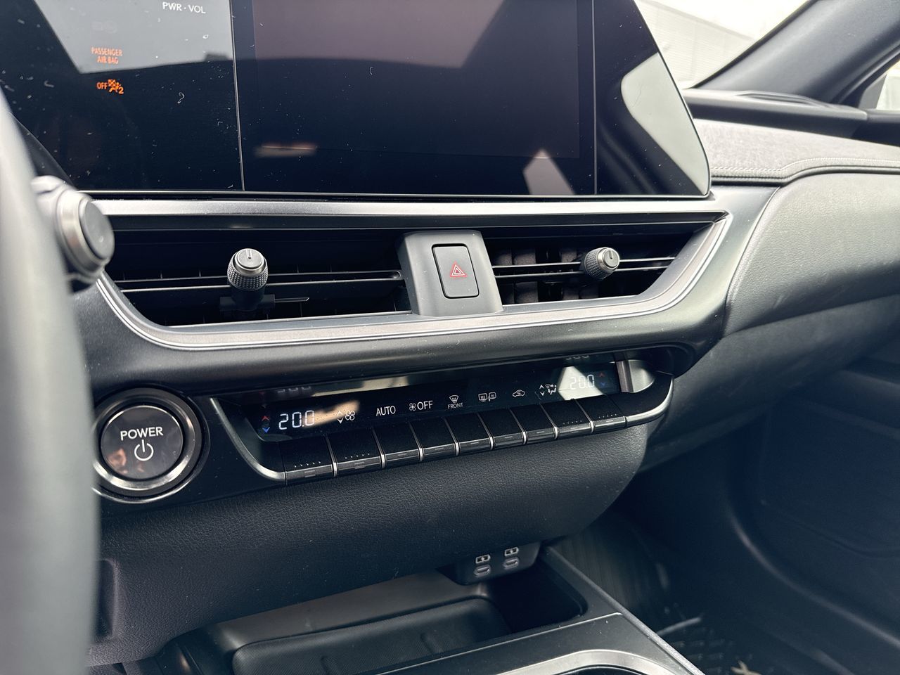 2025 Lexus UX