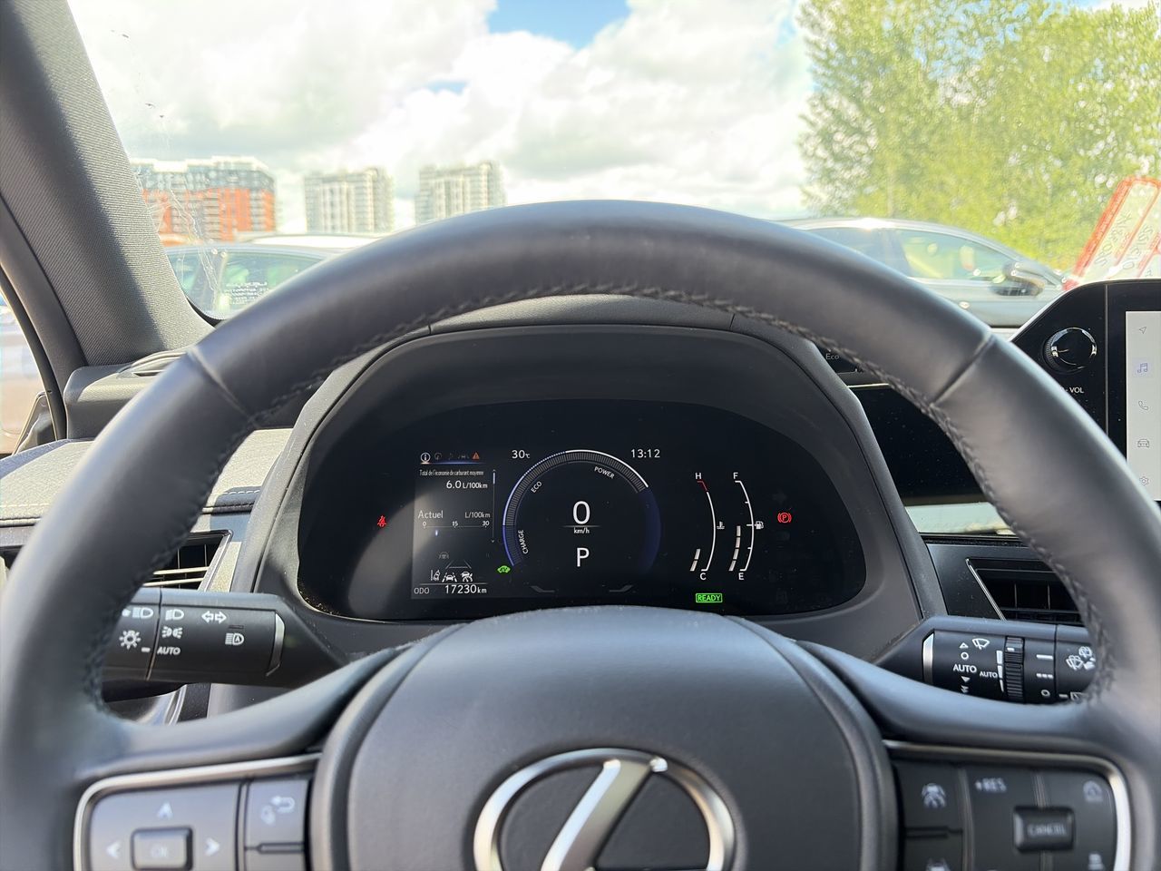 2025 Lexus UX
