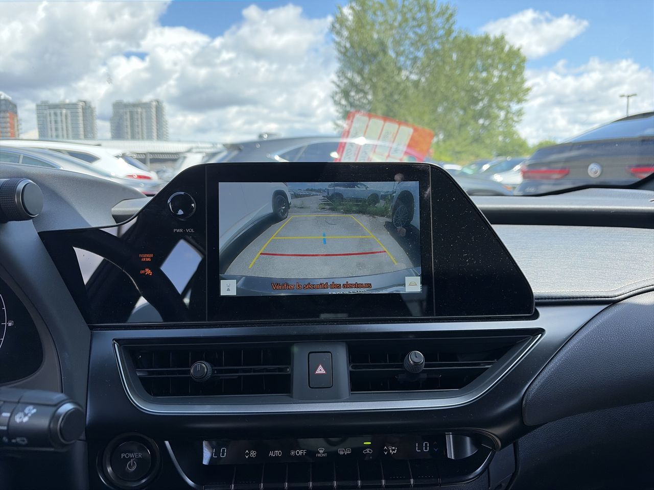 2025 Lexus UX