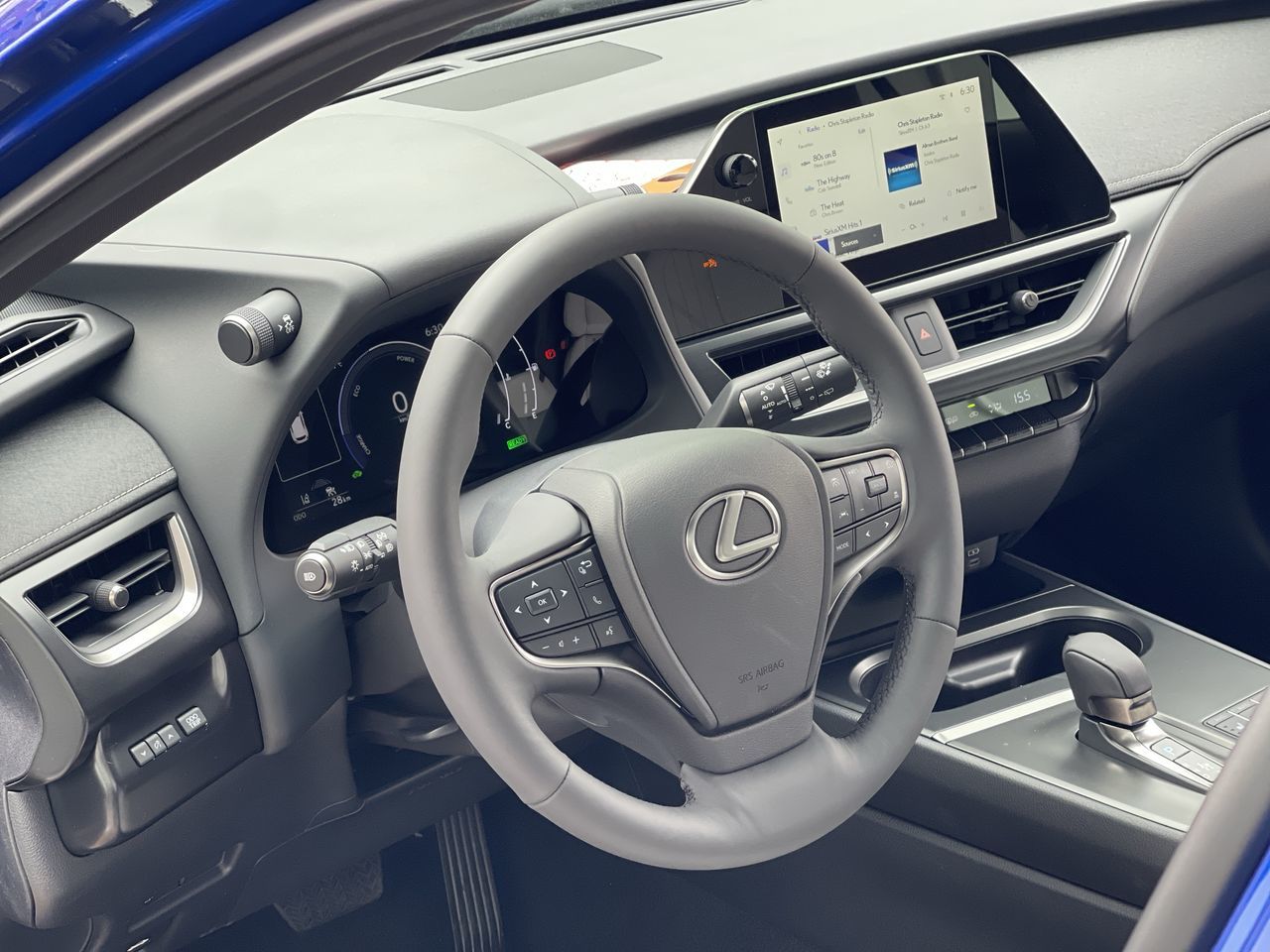 2025 Lexus UXH in Laval, Quebec