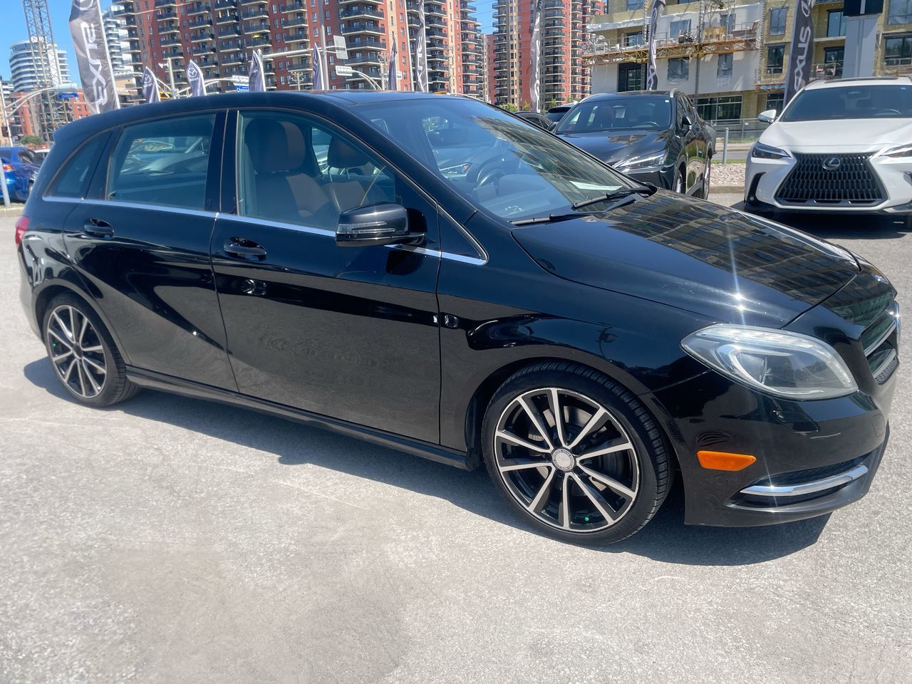 Mercedes-Benz B-Class  2013 à Laval, Québec