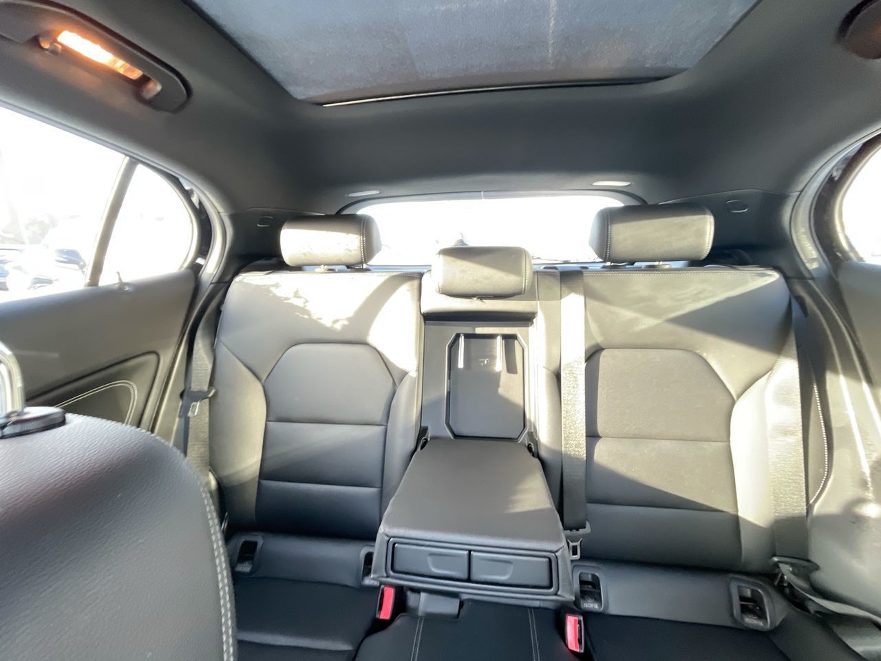 Mercedes-Benz GLA  2016