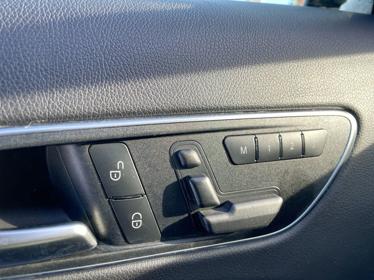 Mercedes-Benz GLA  2016