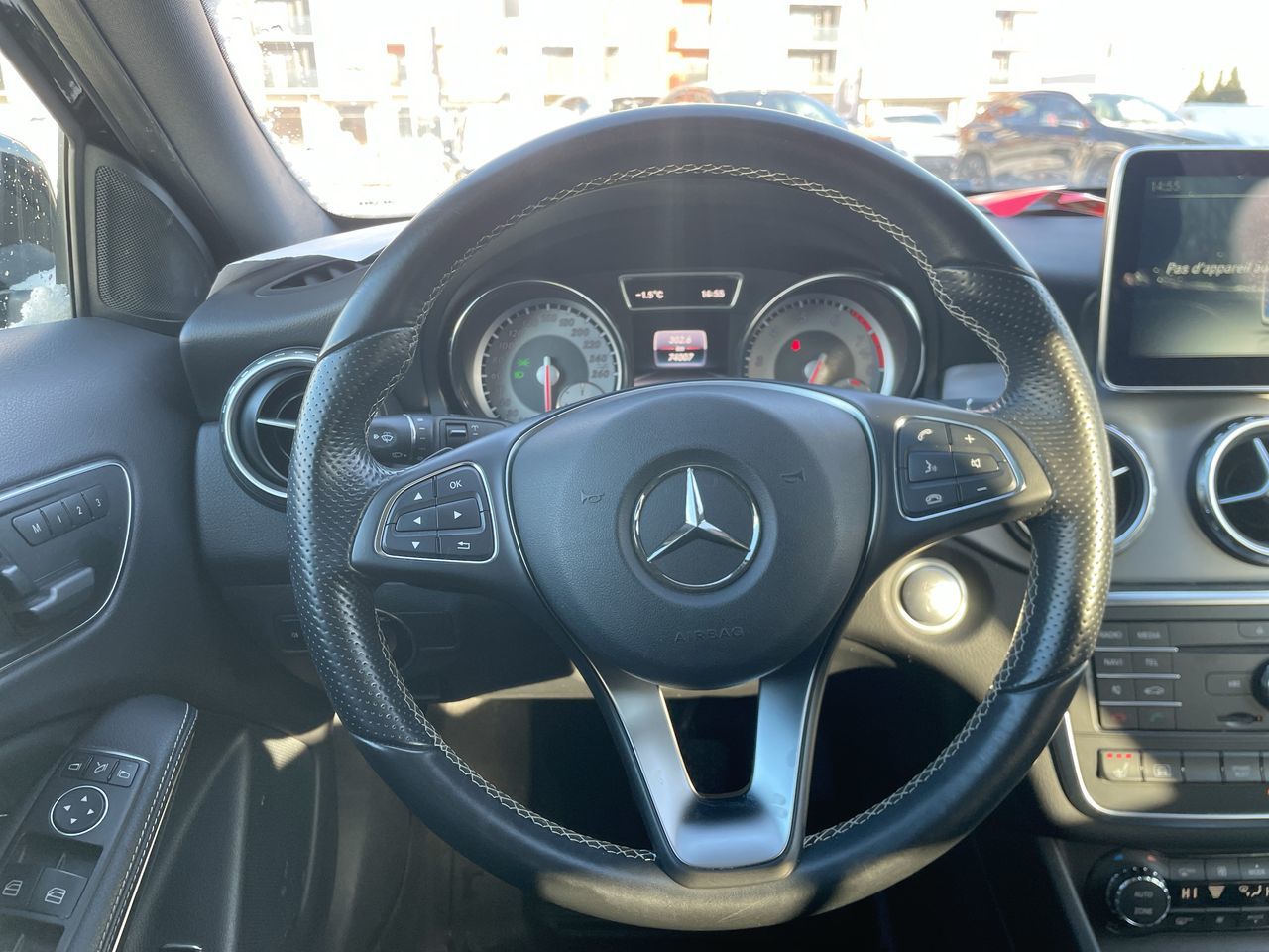Mercedes-Benz GLA  2016