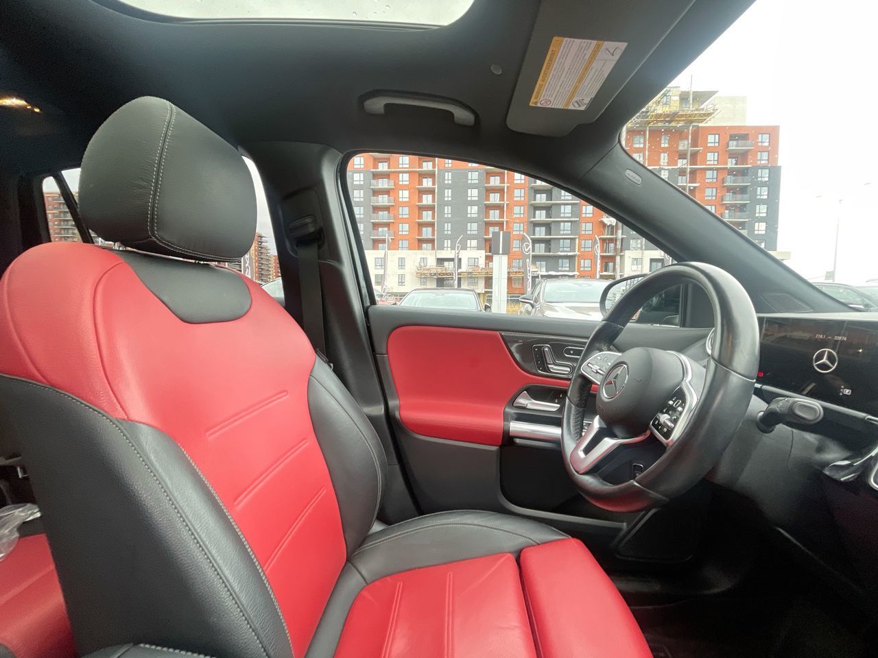 Mercedes-Benz GLA  2023