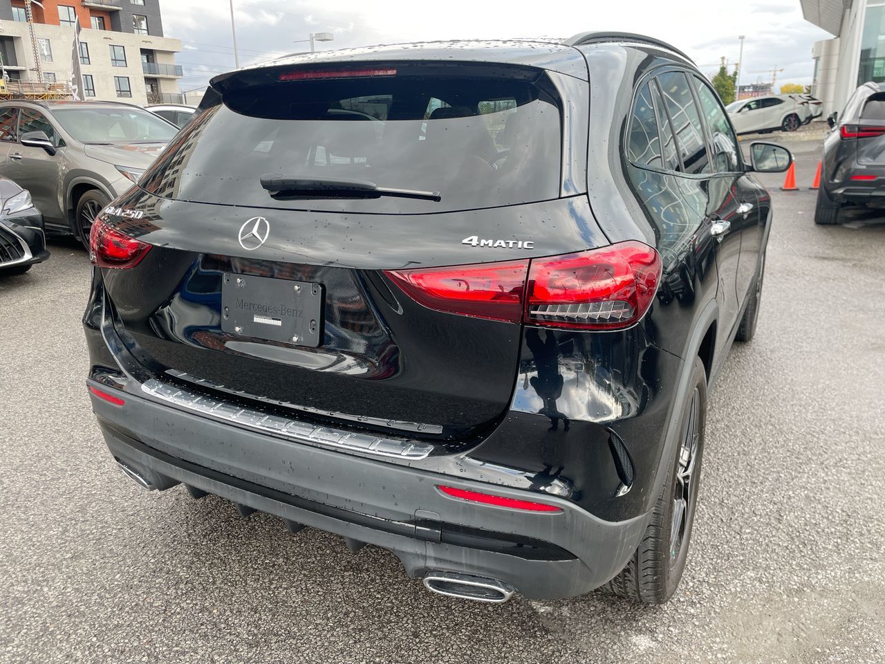 Mercedes-Benz GLA  2023