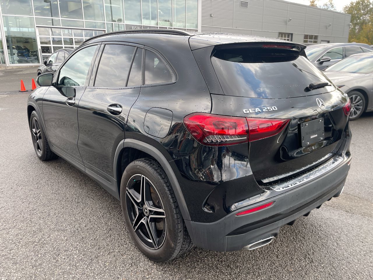 Mercedes-Benz GLA  2023