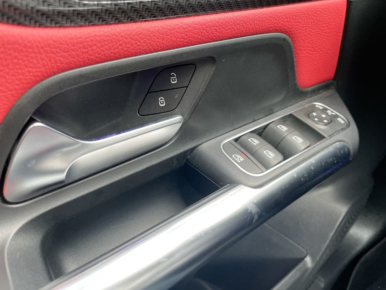 Mercedes-Benz GLA  2023