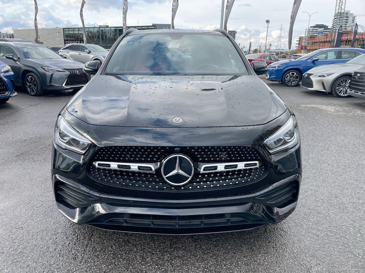 Mercedes-Benz GLA  2023