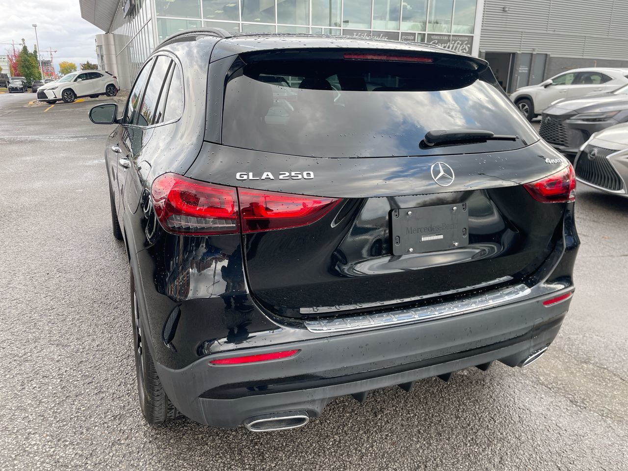 Mercedes-Benz GLA  2023