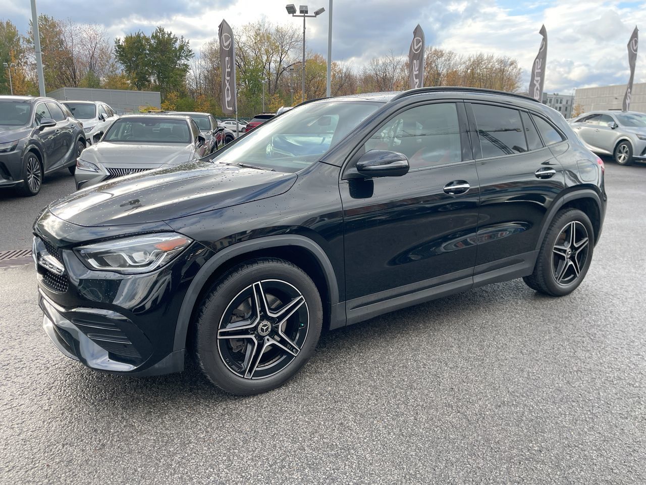 Mercedes-Benz GLA  2023