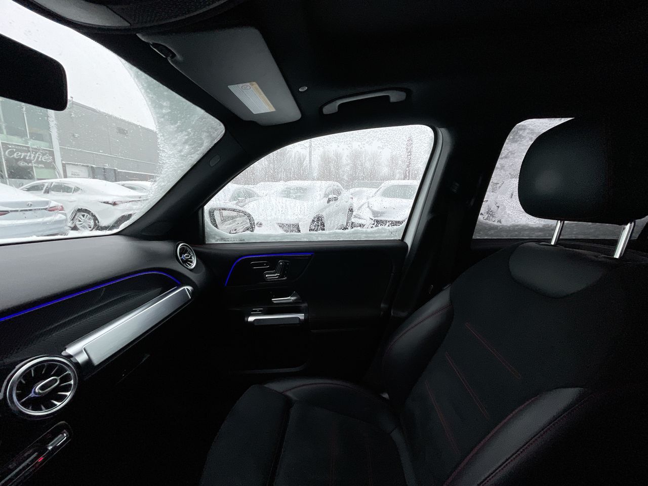 Mercedes-Benz GLB  2020