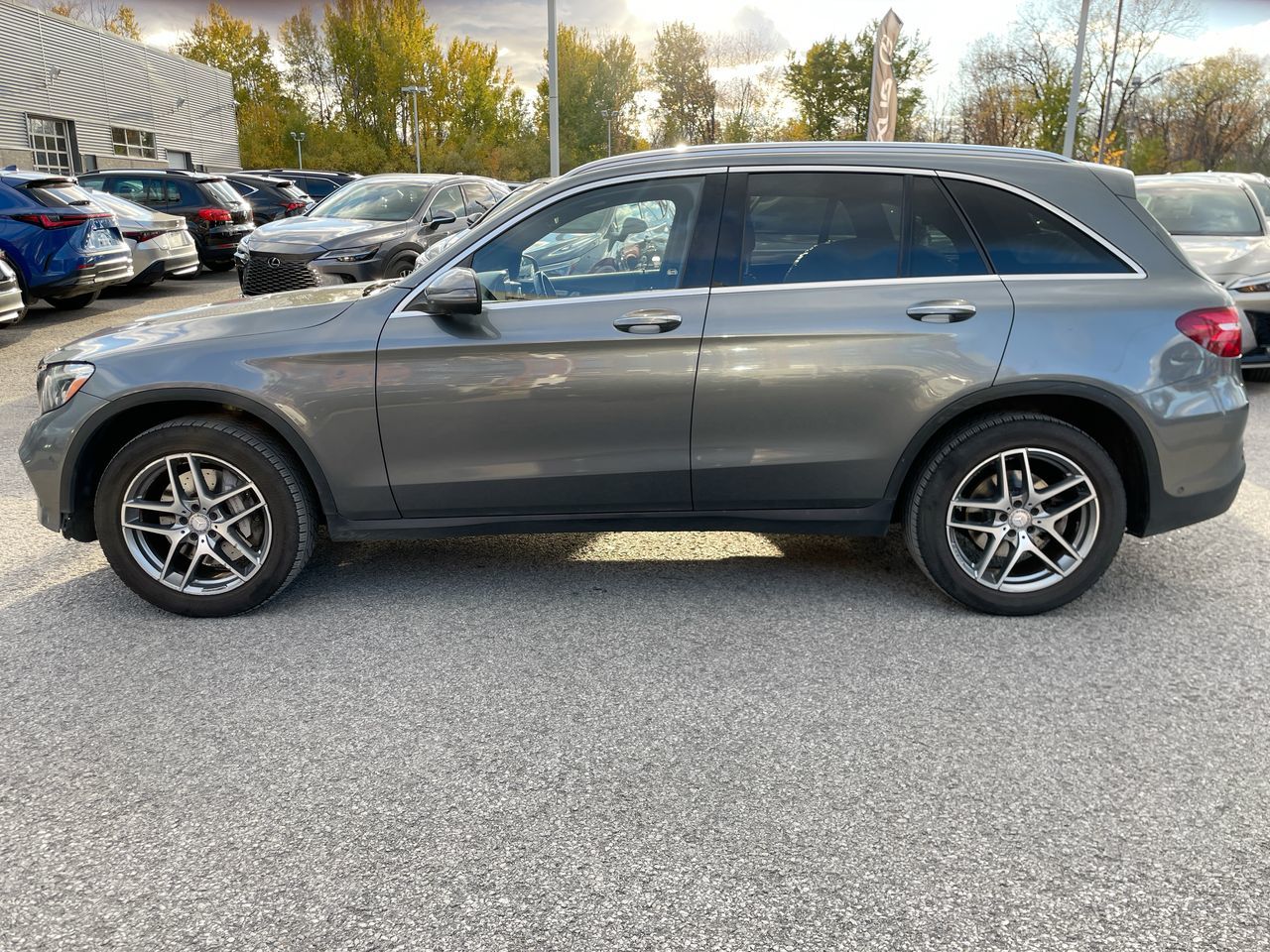Mercedes-Benz GLC  2016