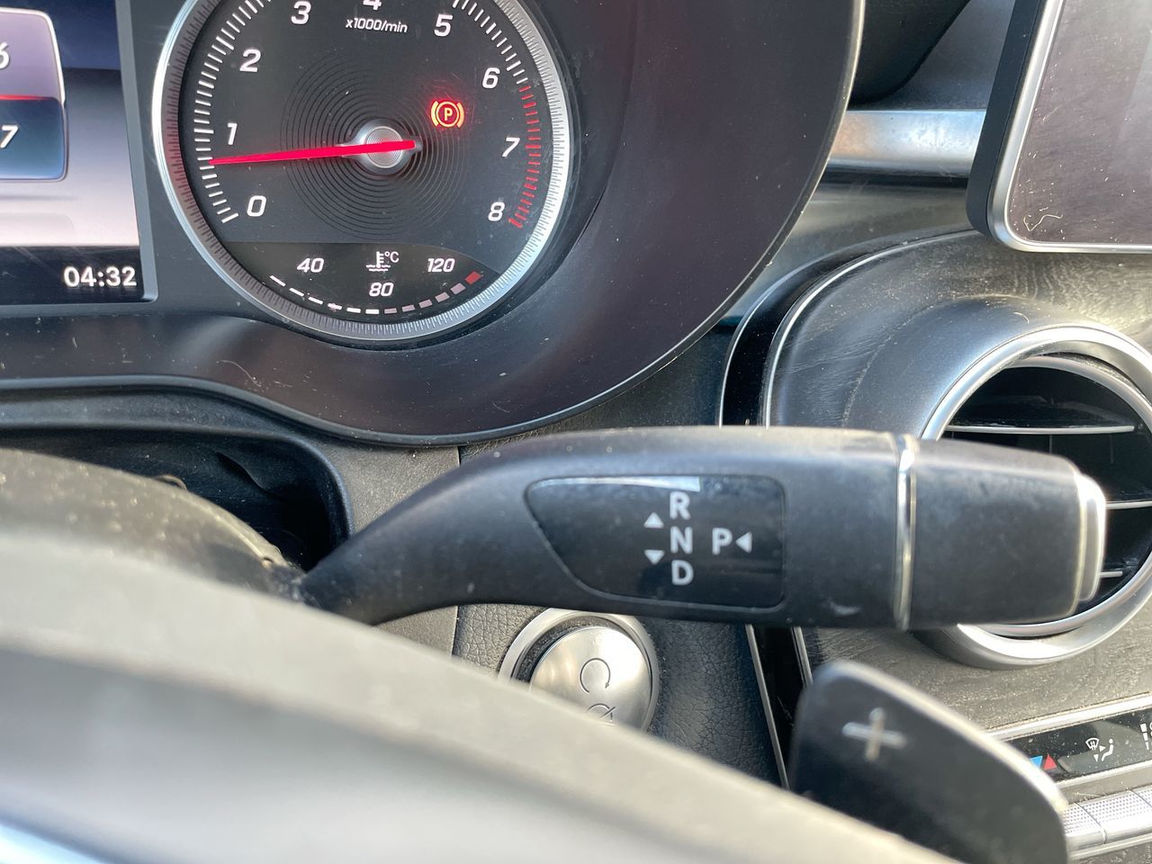 Mercedes-Benz GLC  2016