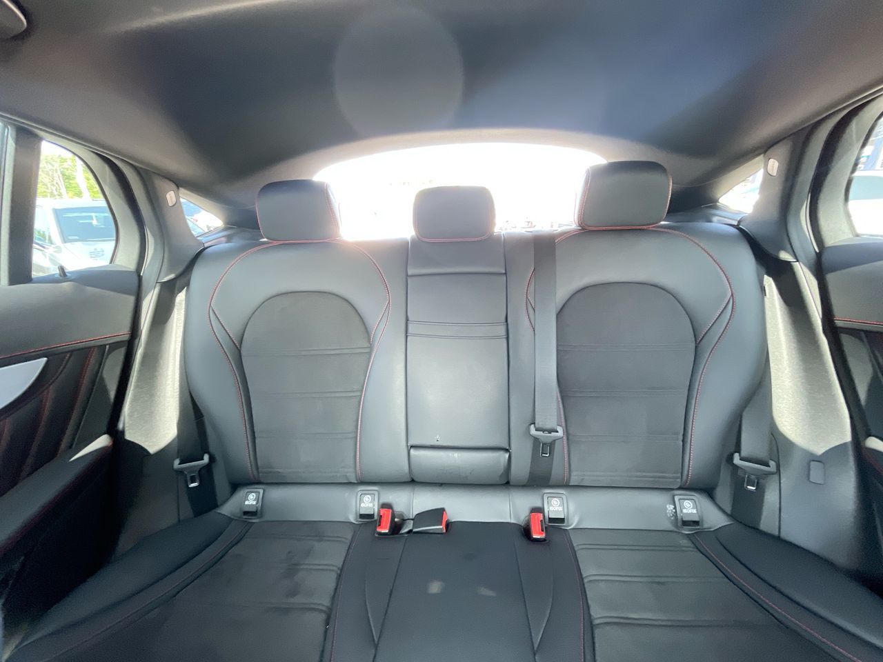 Mercedes-Benz GLC  2023