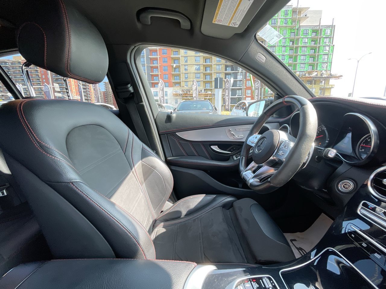 Mercedes-Benz GLC  2023