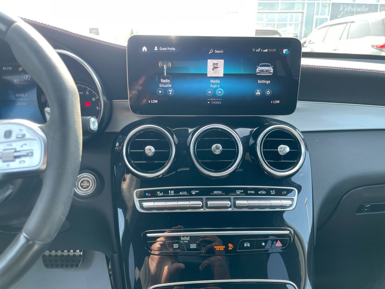 Mercedes-Benz GLC  2023