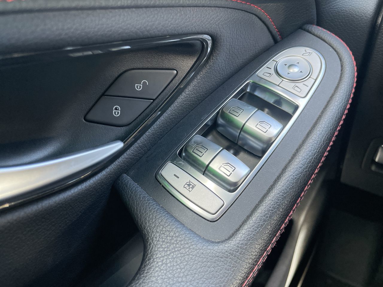 2023 Mercedes-Benz GLC in Laval, Quebec