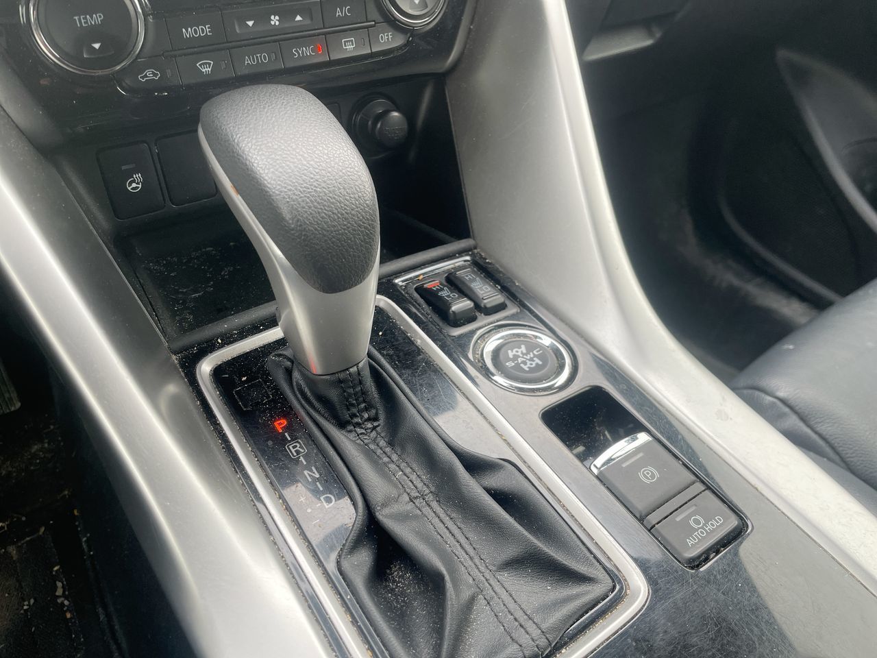 Mitsubishi Eclipse Cross  2022