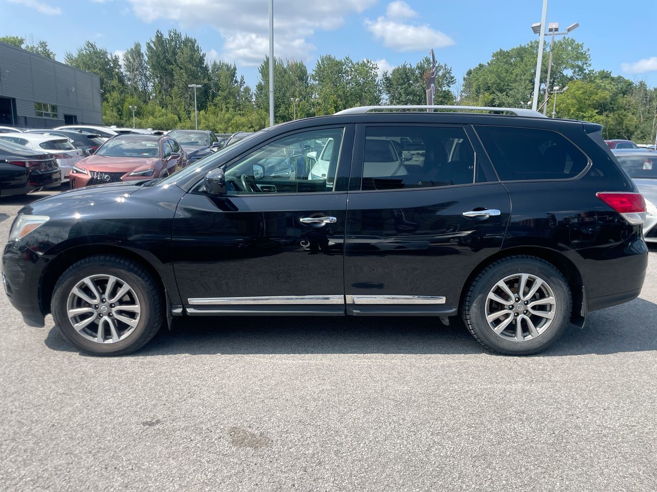 2016 Nissan Pathfinder in Laval, Quebec