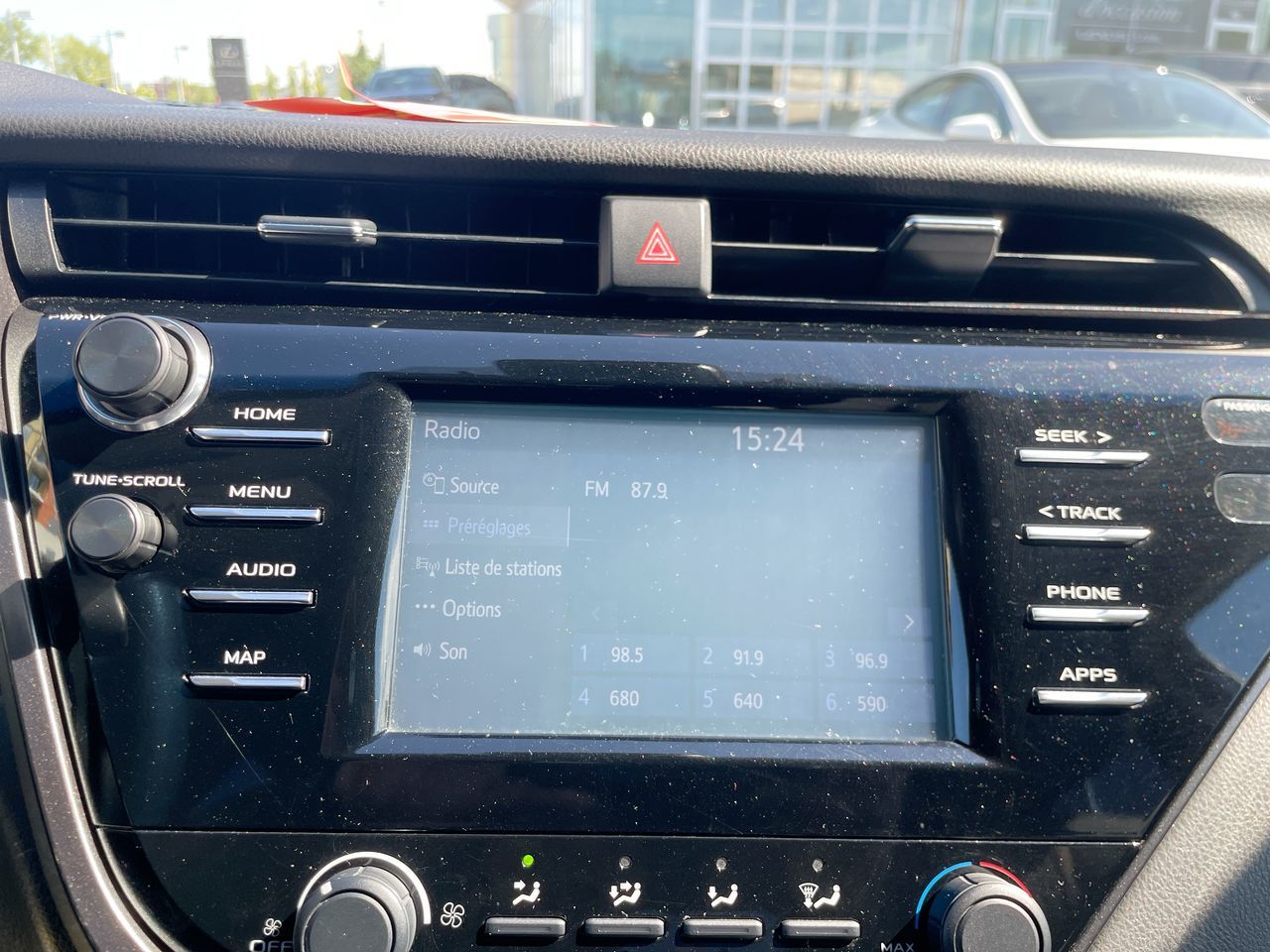 2020 Toyota Camry in Laval, Quebec