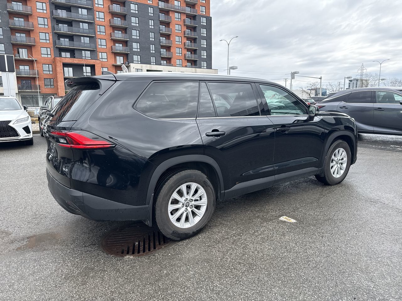 Toyota GRAND HIGHLANDER HYBRID  2024 à Laval, Québec
