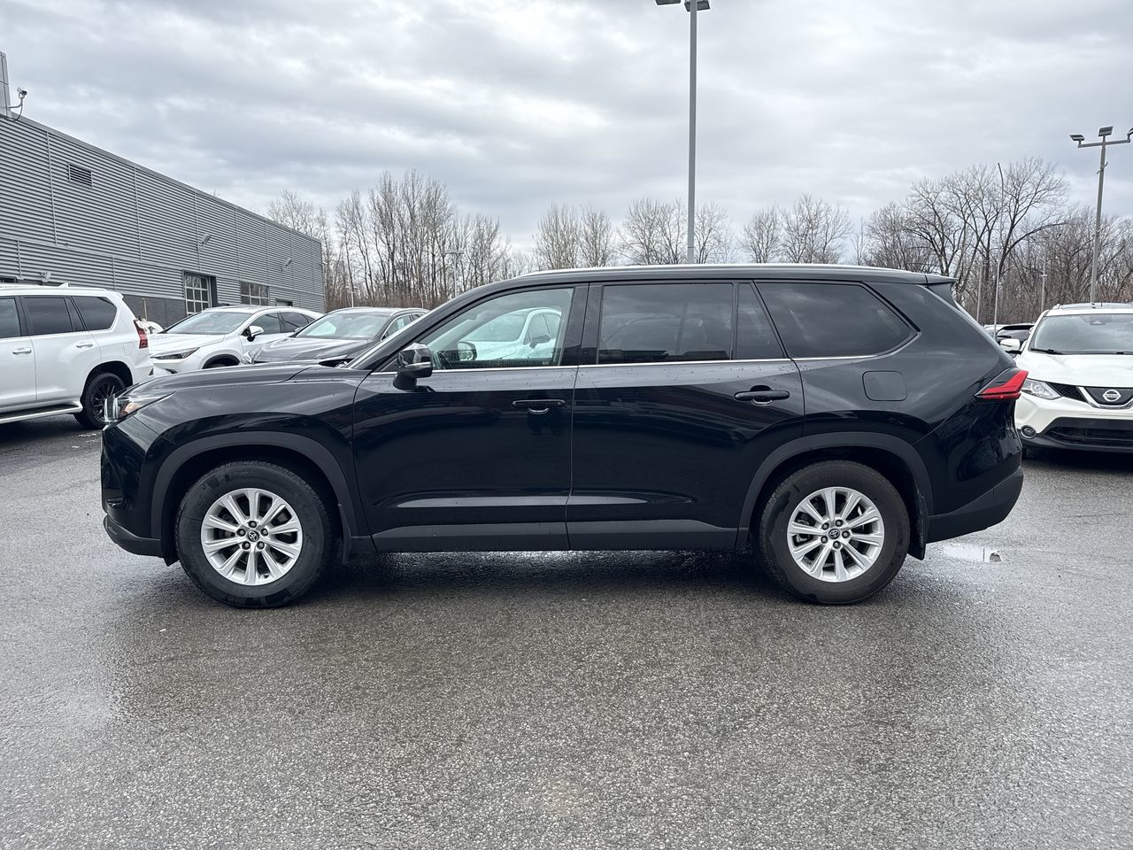 Toyota GRAND HIGHLANDER HYBRID  2024 à Laval, Québec