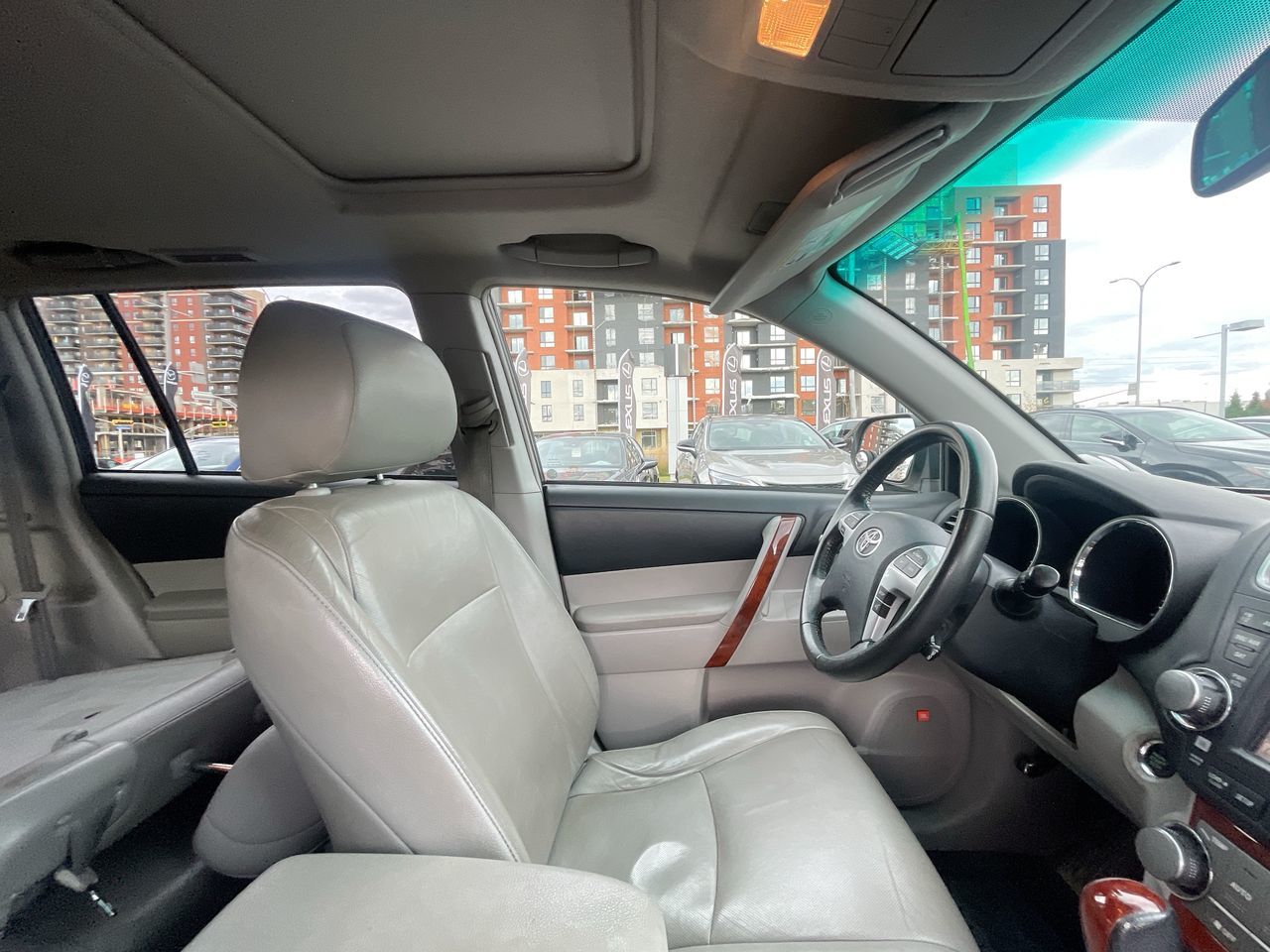 Toyota Highlander  2012