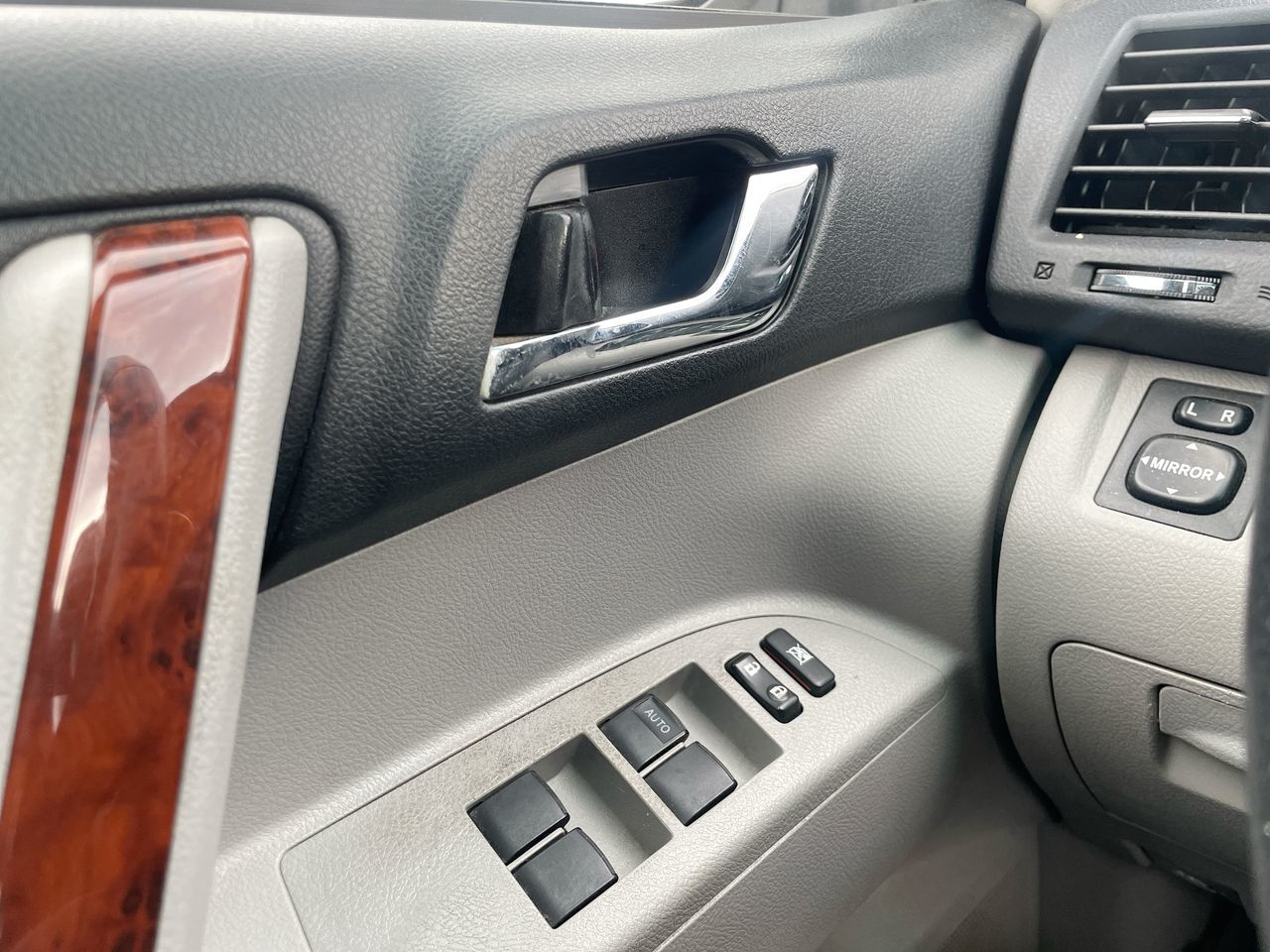 Toyota Highlander  2012