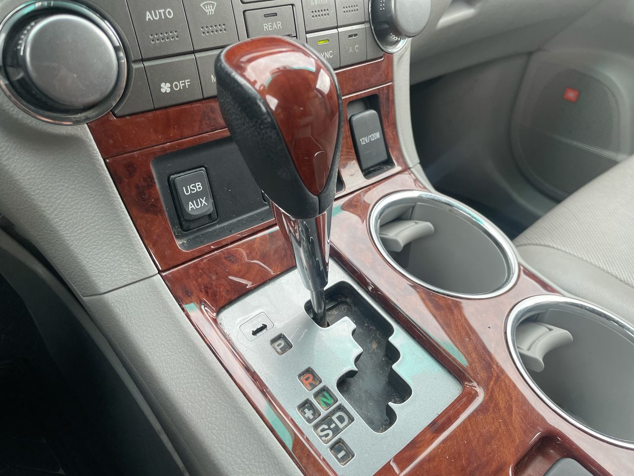 Toyota Highlander  2012