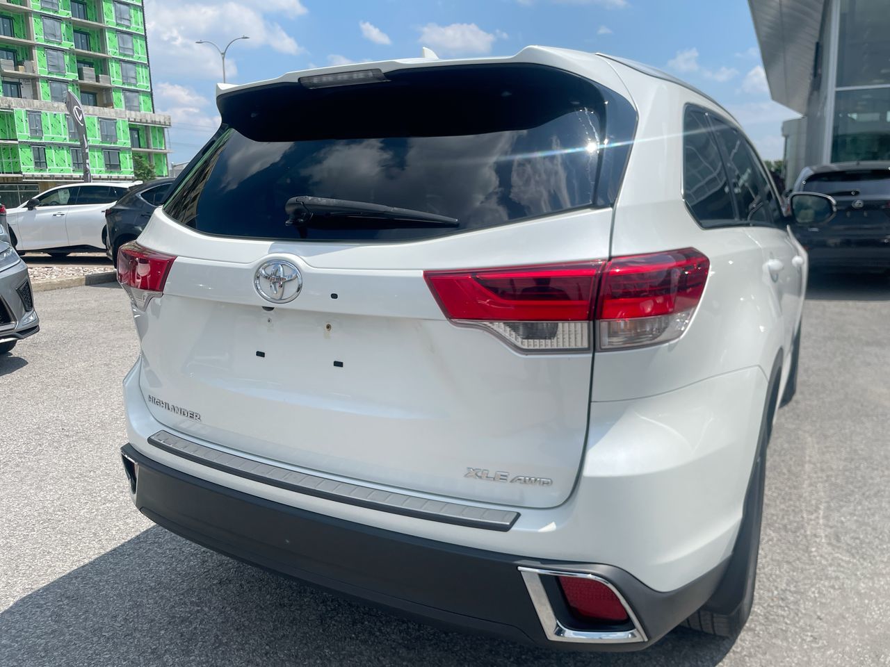 2019 Toyota Highlander in Laval, Quebec