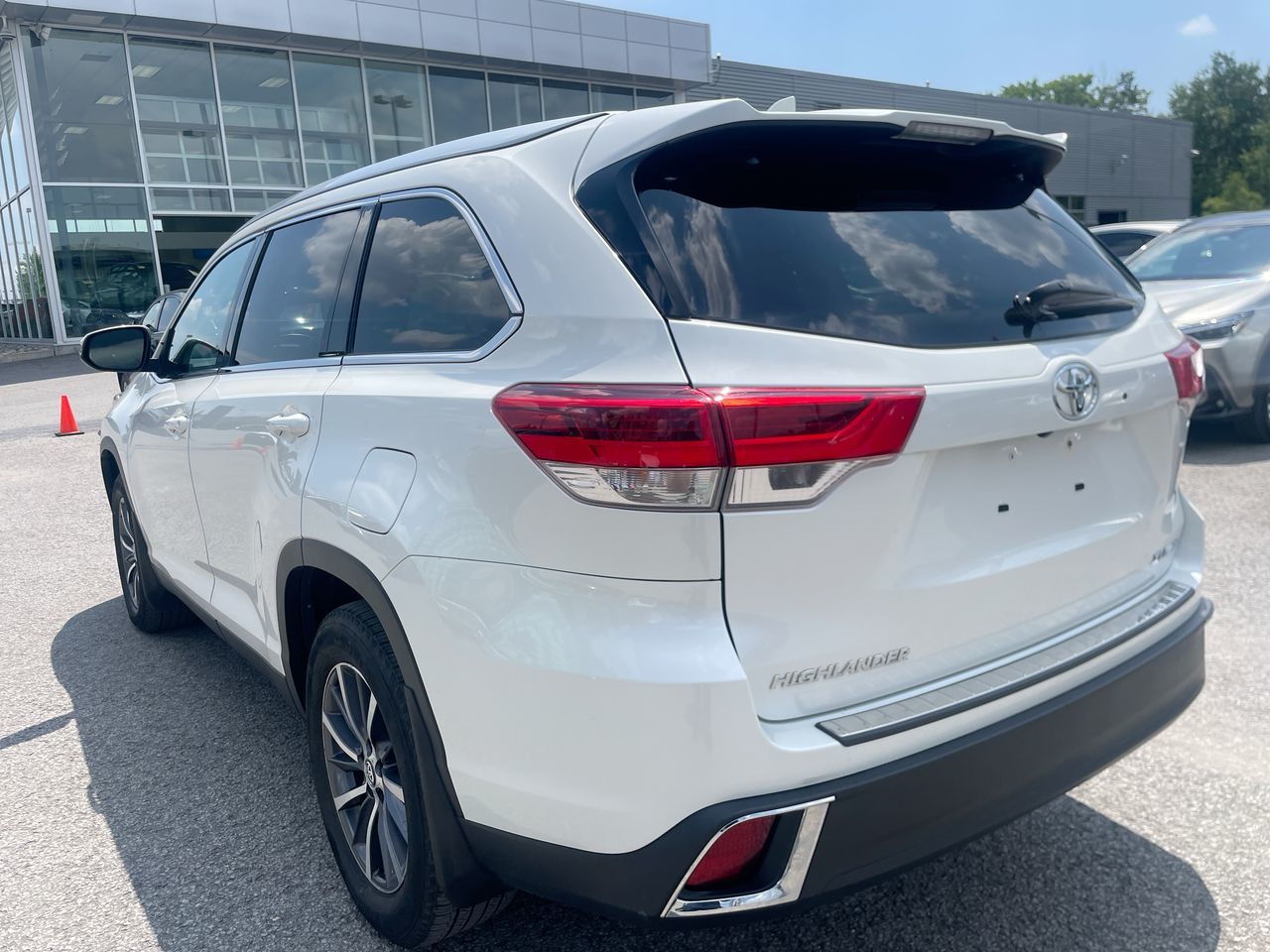 2019 Toyota Highlander in Laval, Quebec
