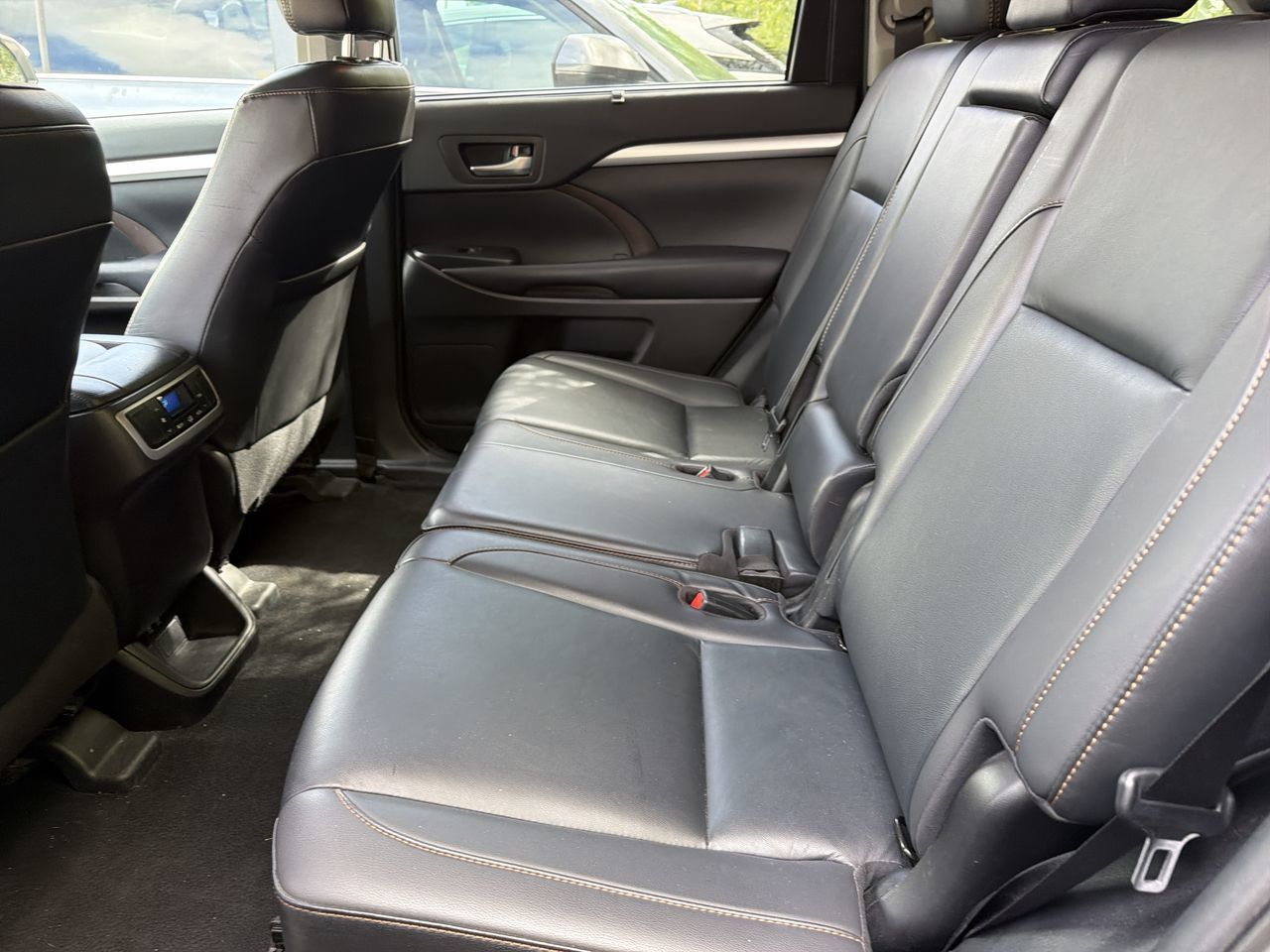 2019 Toyota Highlander in Laval, Quebec