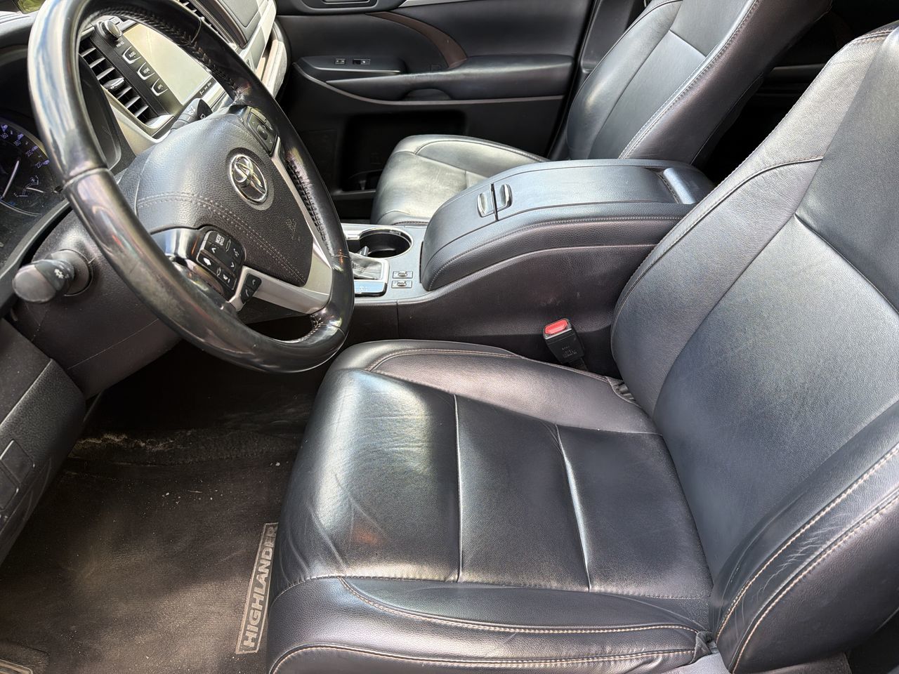 2019 Toyota Highlander in Laval, Quebec