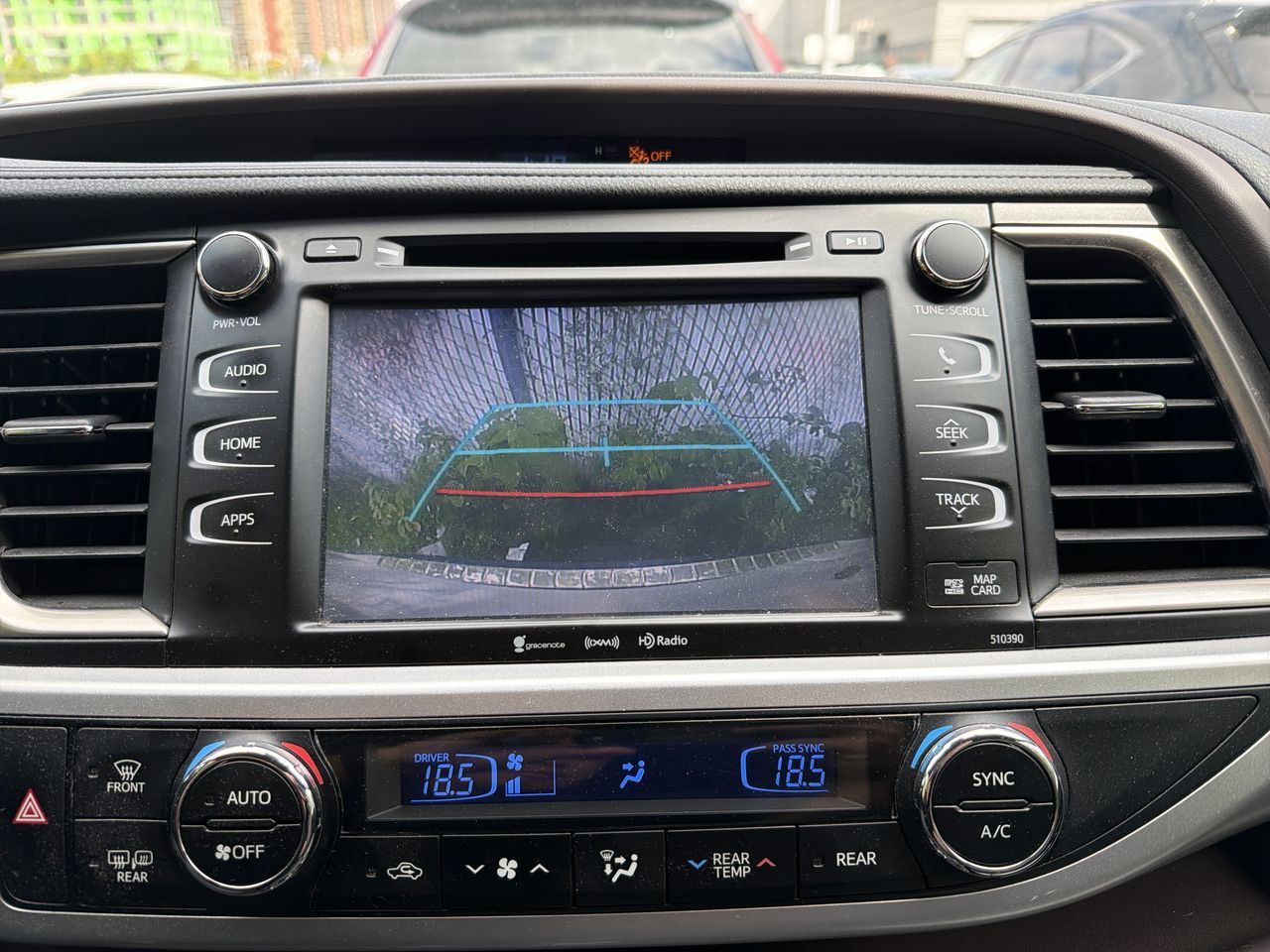 2019 Toyota Highlander in Laval, Quebec