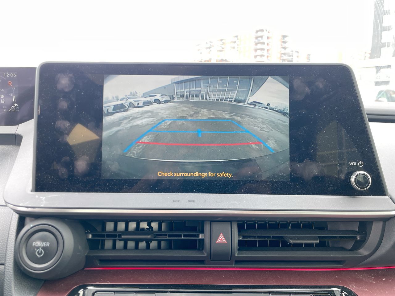 Toyota Prius Prime  2024 à Laval, Québec