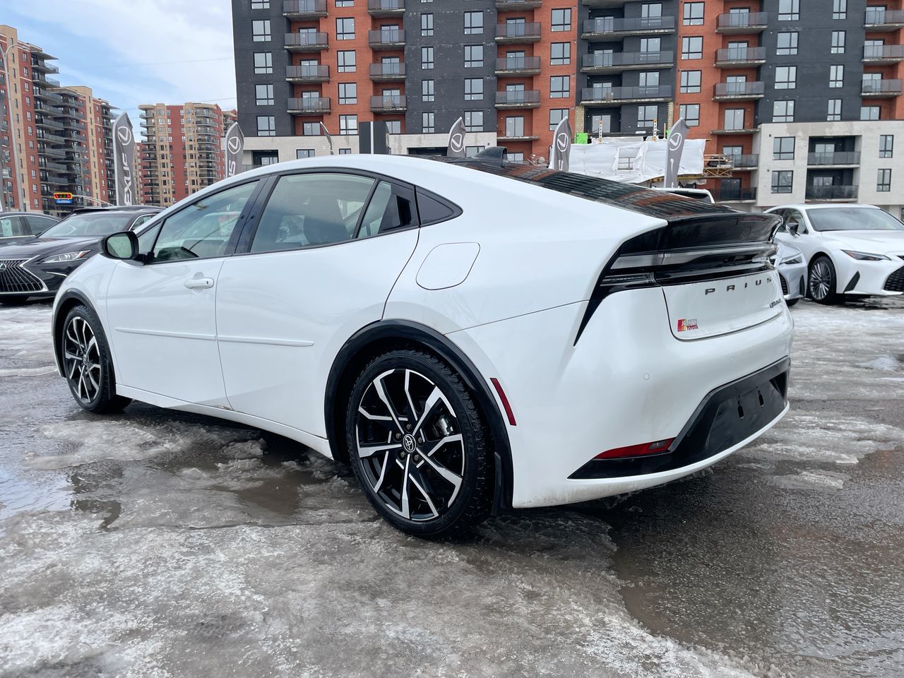 Toyota Prius Prime  2024 à Laval, Québec