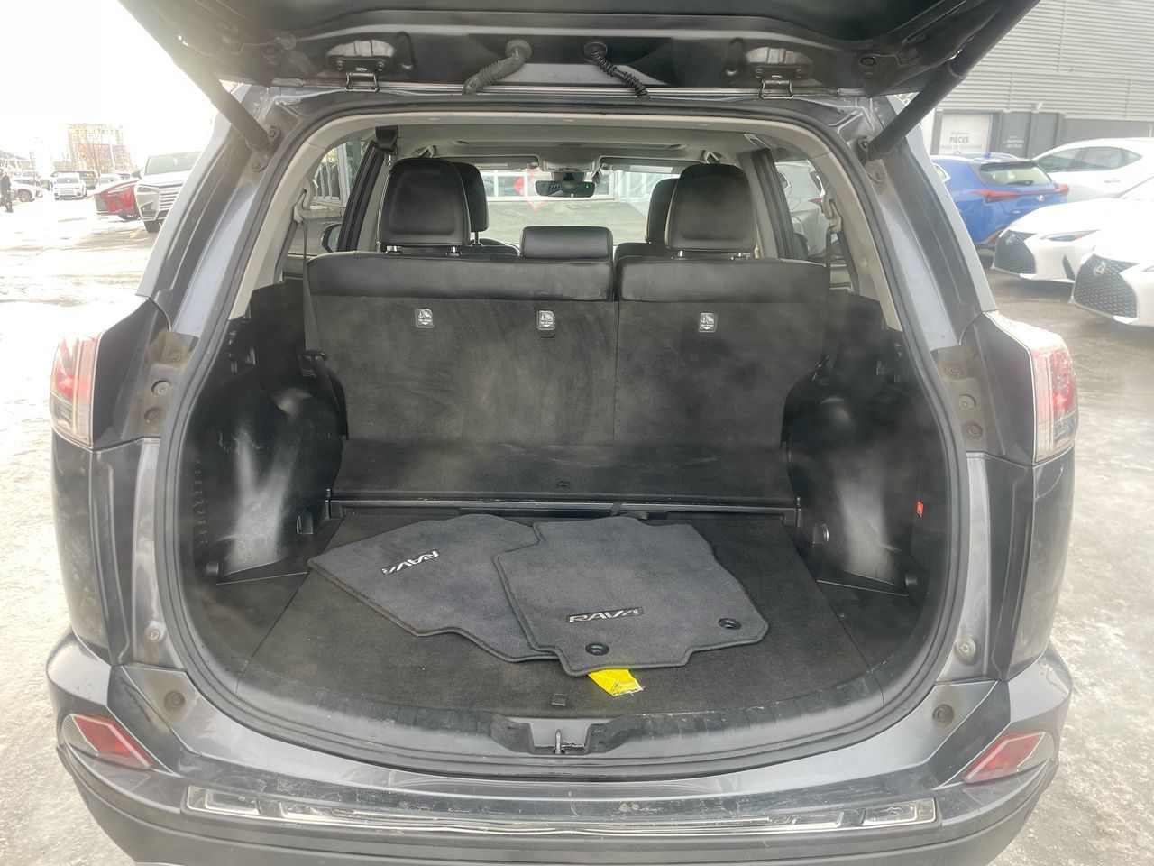 Toyota RAV4  2018 à Laval, Québec