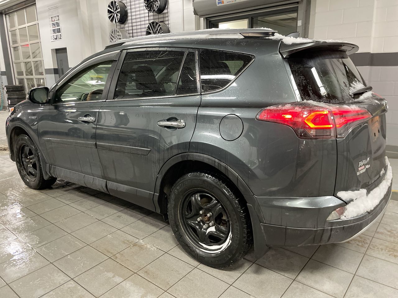 Toyota RAV4  2018