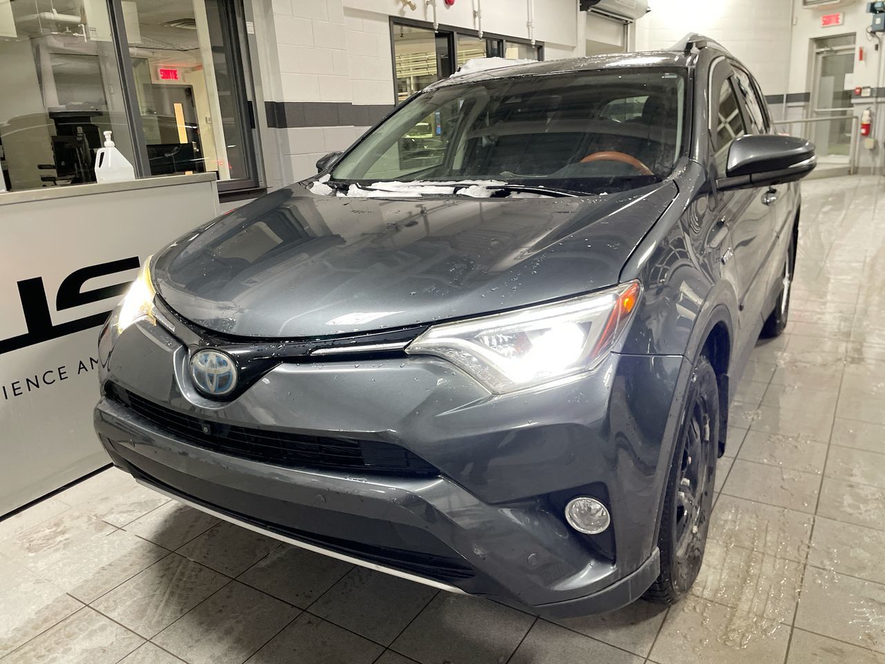 Toyota RAV4  2018