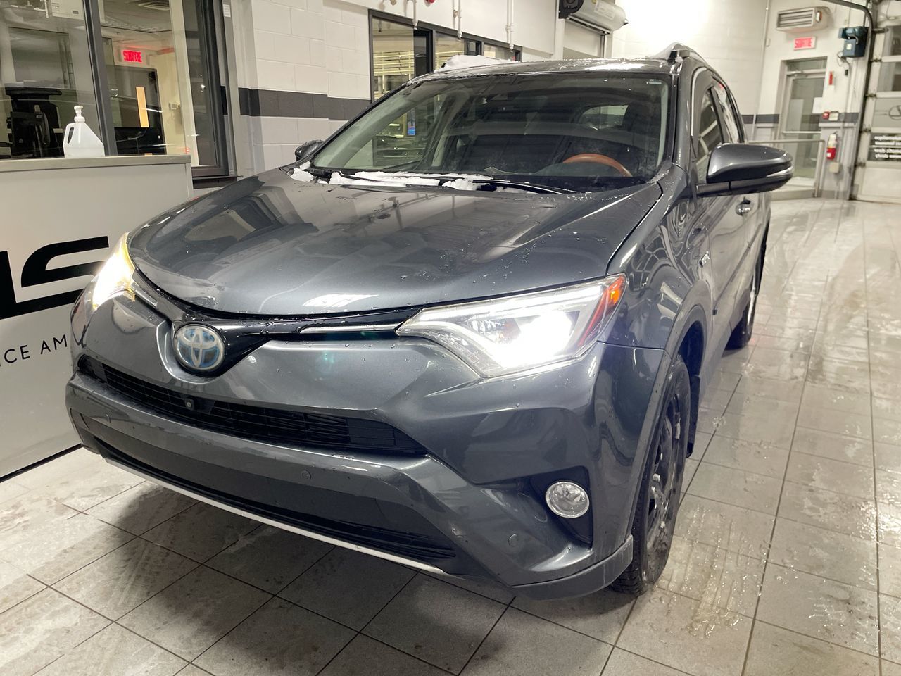 Toyota RAV4  2018