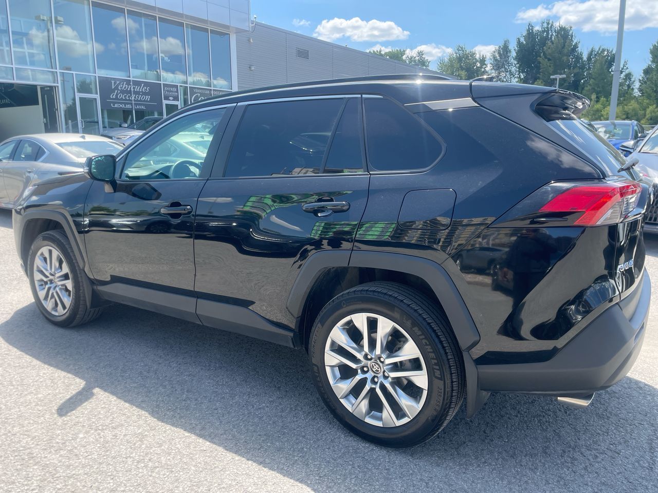 Toyota RAV4  2024 à Laval, Québec