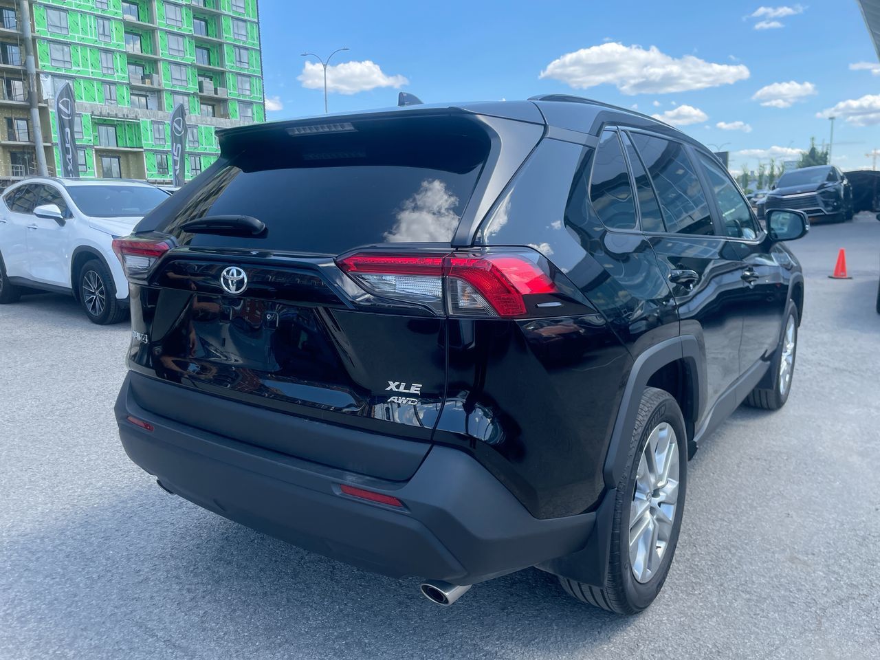 Toyota RAV4  2024 à Laval, Québec