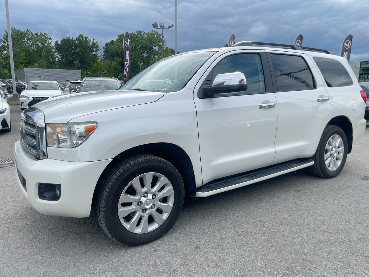 Toyota Sequoia  2016 à Laval, Québec