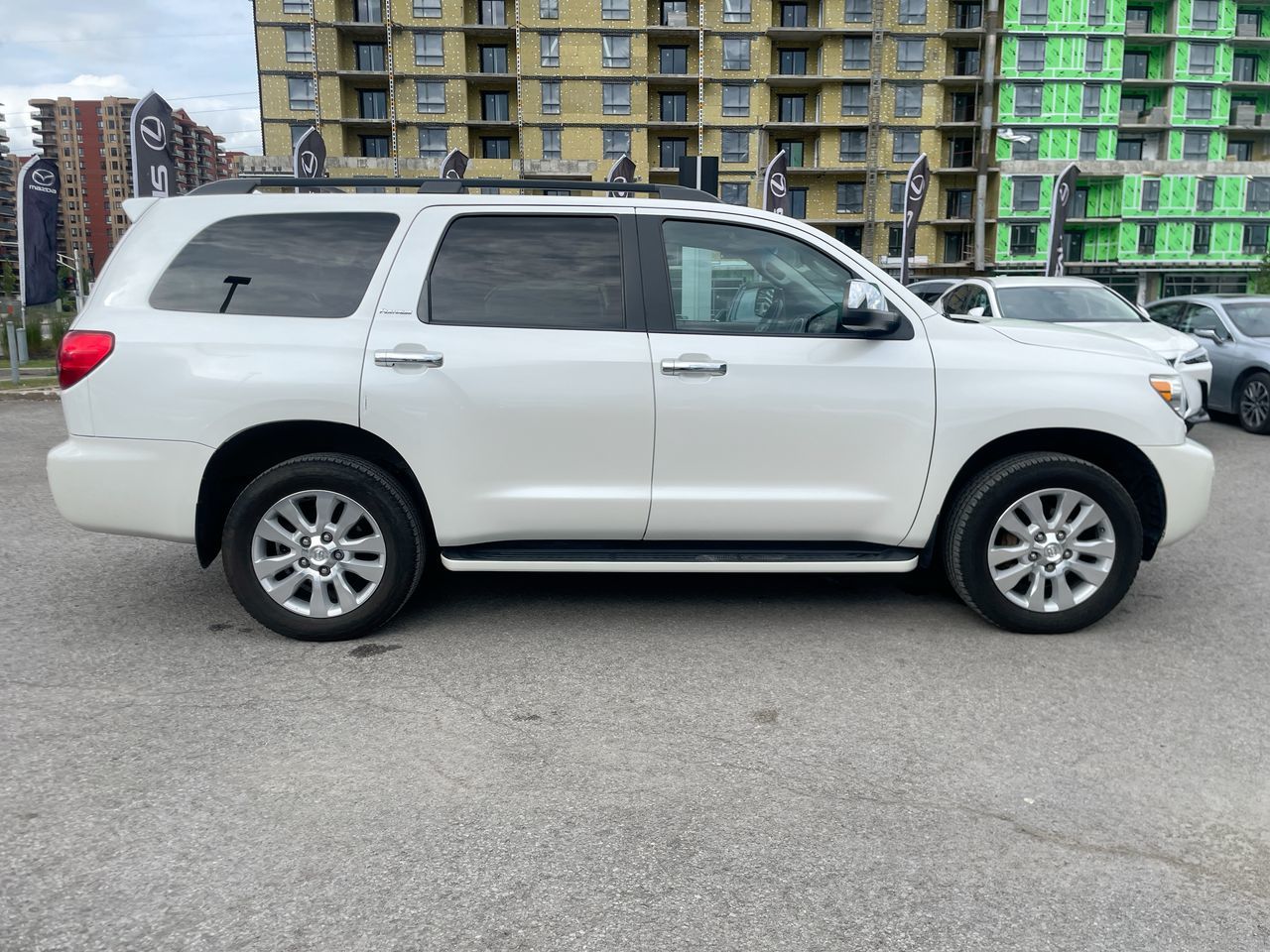 Toyota Sequoia  2016 à Laval, Québec